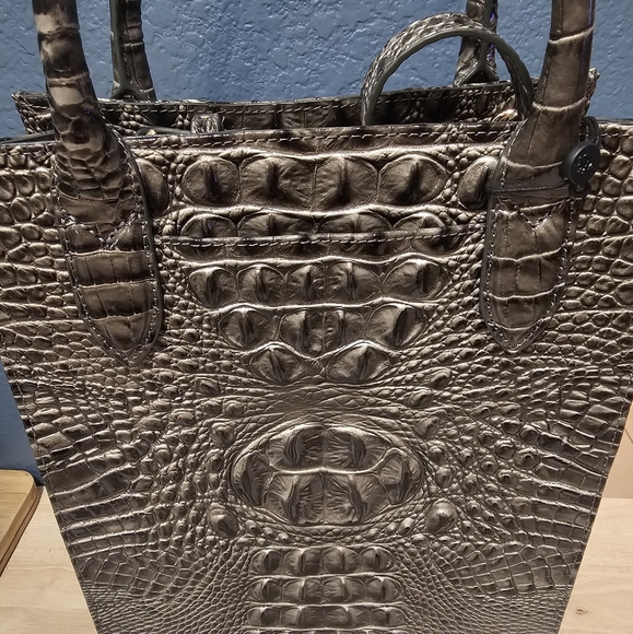 Brahmin Moira Hunter NWT - Picture 11 of 16